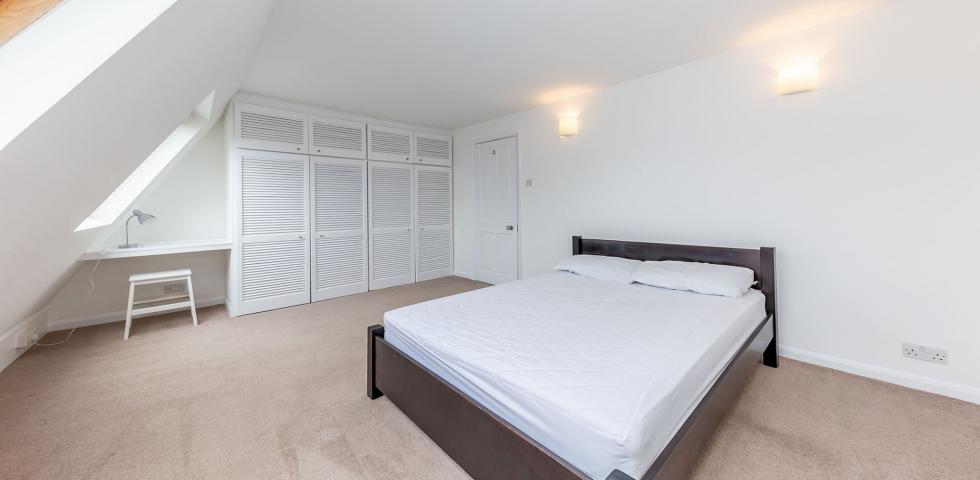 			2 Bedroom, 1 bath, 1 reception Flat			 Delancey Street, Regents Park / Camden